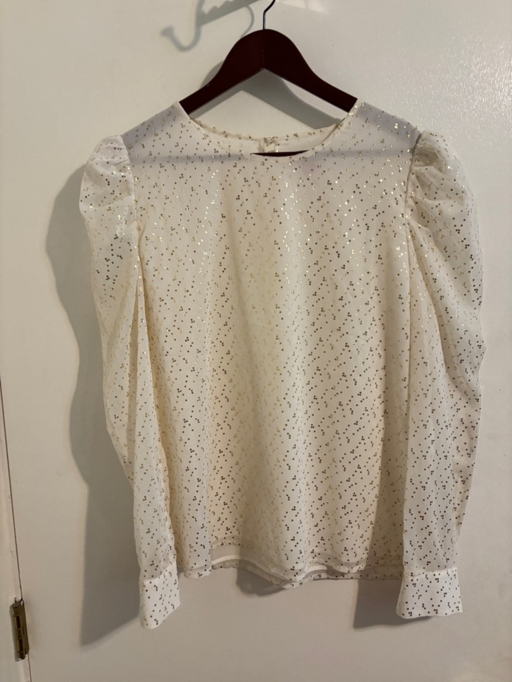 EUC Vince Camuto Balloon Top | ivory with gold flecks | size medium